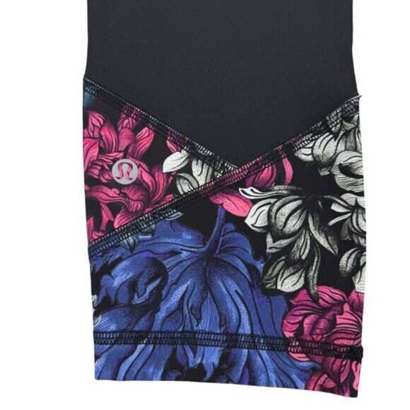 LULULEMON RARE Pace Rival Crop 22" Size 4 Nocturnal Floral Multi - Picture 5 of 5